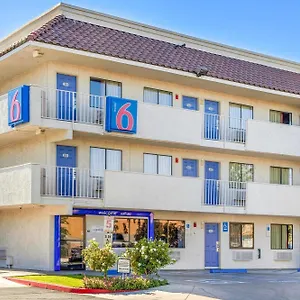 Hotel 6-phoenix, Az - West Phoenix